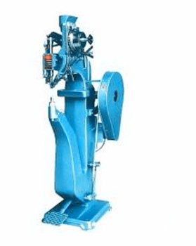 如何判斷所采購(gòu)的氣壓鉚接機(jī)是否性價(jià)比高？