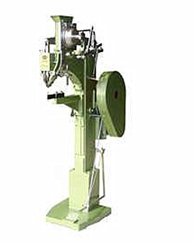 液壓鉚接機(jī)的液壓系統(tǒng)有幾種回路？