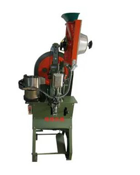 鉚接機(jī)鉚接時(shí)出現(xiàn)裂紋是怎么回事？