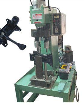 國產液壓鉚接機多少錢一臺？