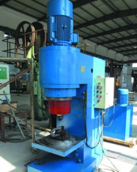 一臺氣動鉚接機(jī)需要多少錢？